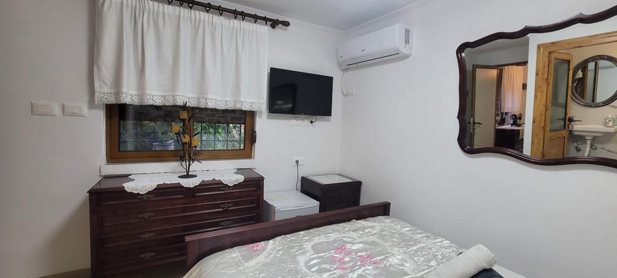 Guest House Emily Gjirokastër Dış mekan fotoğraf
