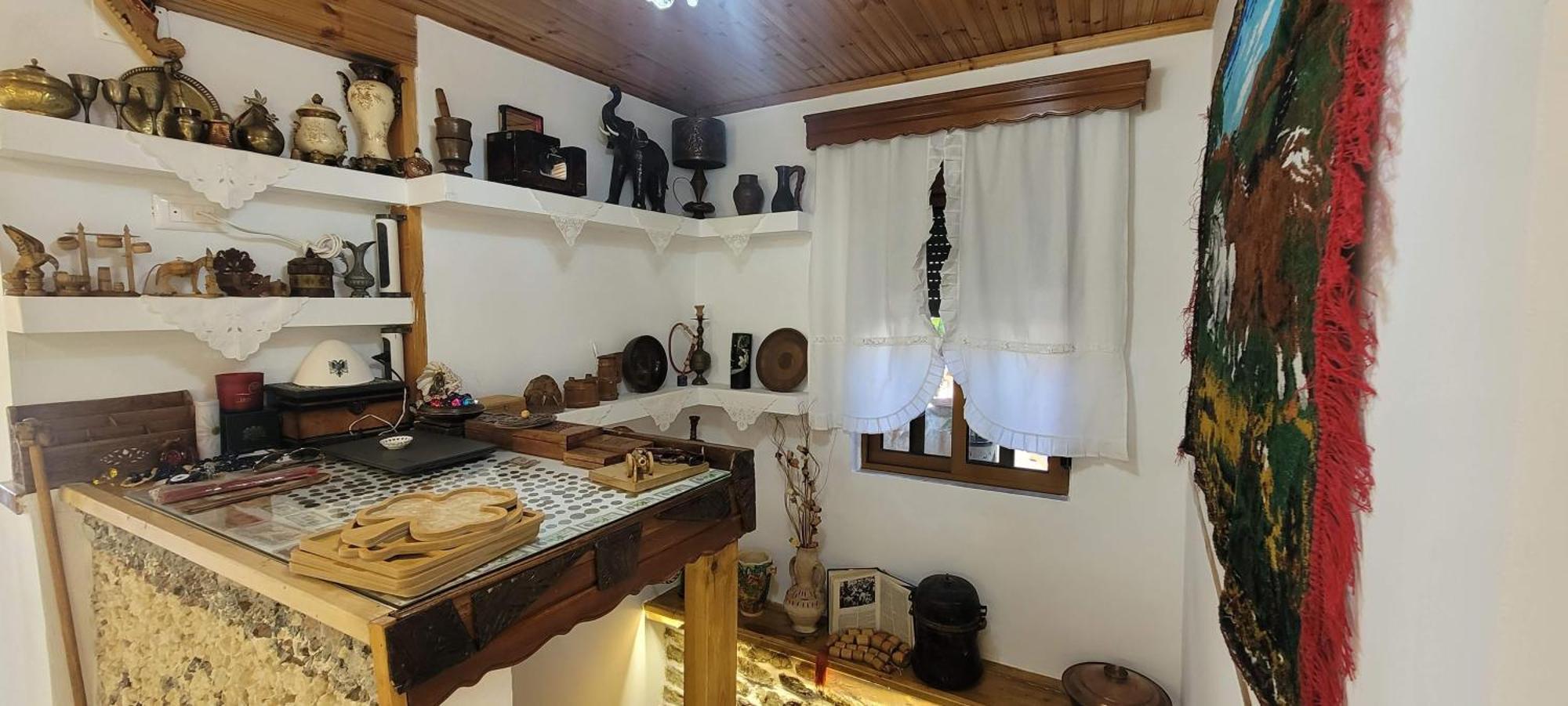 Guest House Emily Gjirokastër Dış mekan fotoğraf