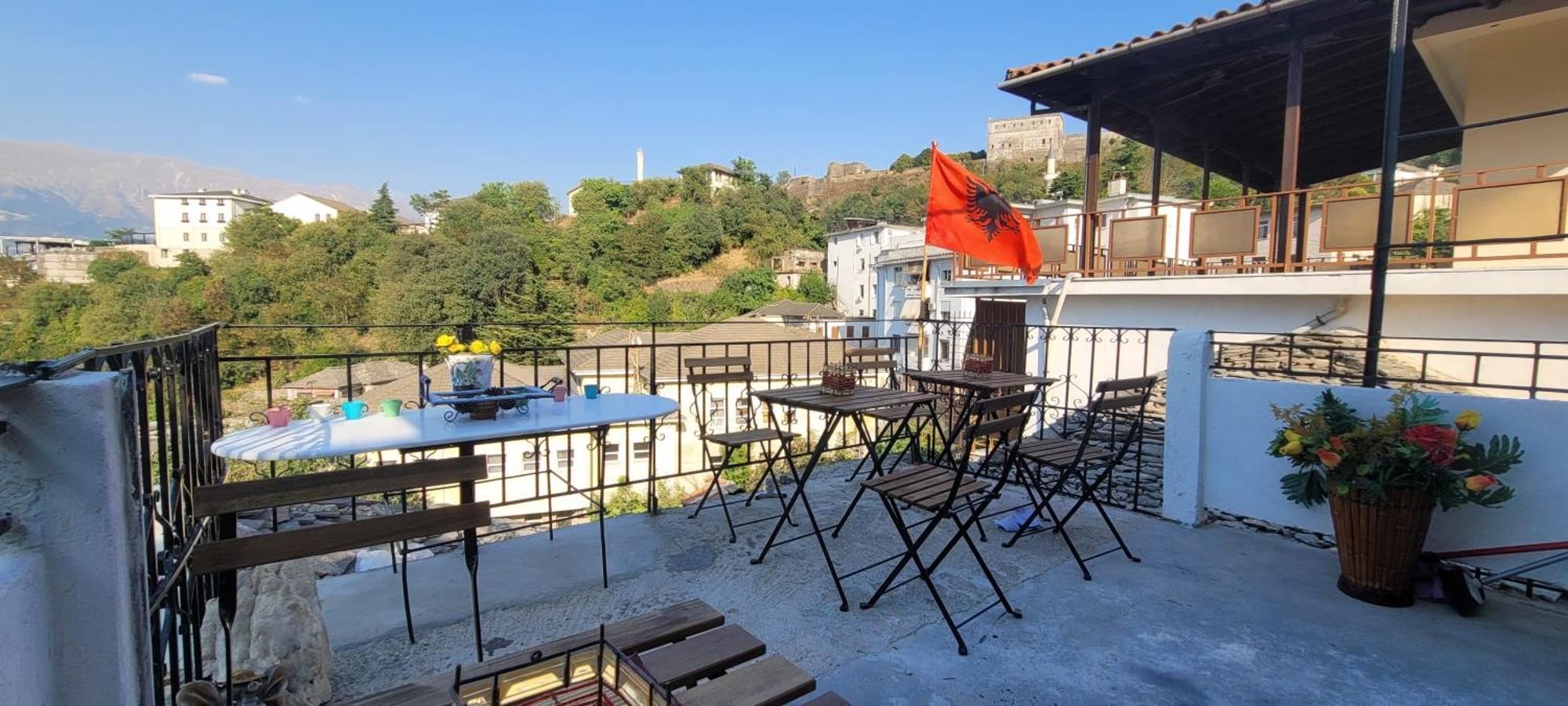 Guest House Emily Gjirokastër Dış mekan fotoğraf