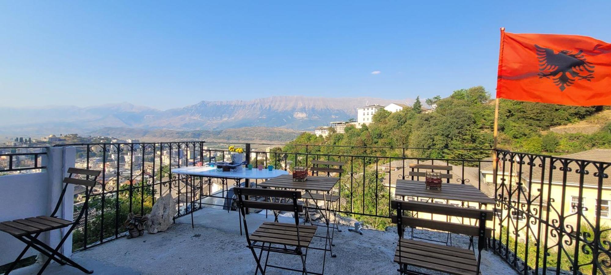 Guest House Emily Gjirokastër Dış mekan fotoğraf